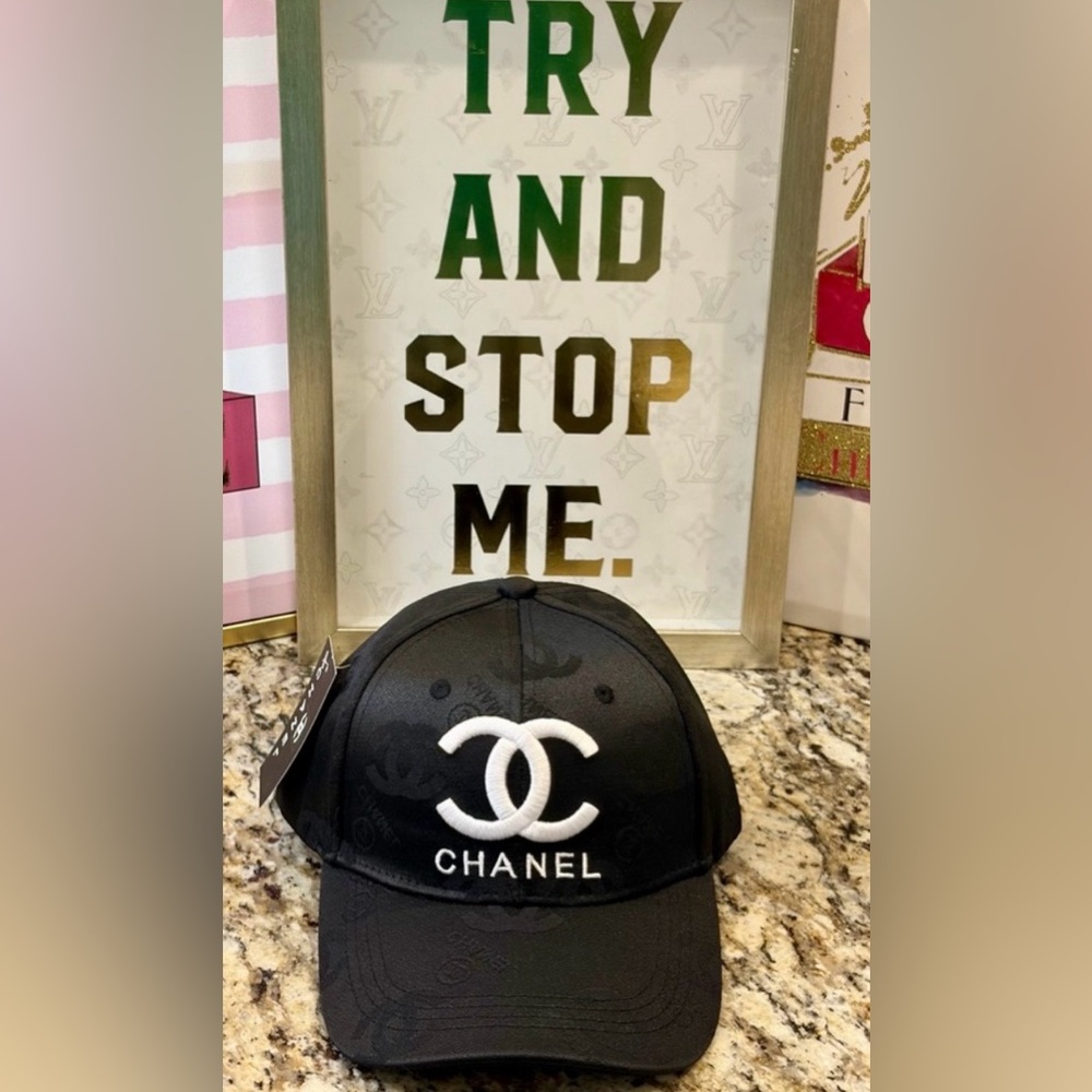 NWT Fashion/Novelty Black/White Hat With CC Logo - Picture 7 of 12